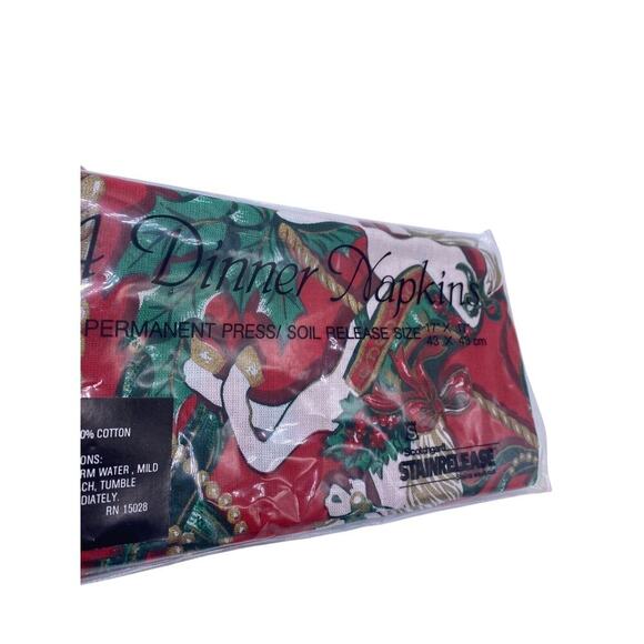 Vintage Christmas Napkins Set Lot 4 NEW Fabric Cloth Red Horse Carousel Cotton - Picture 4 of 9